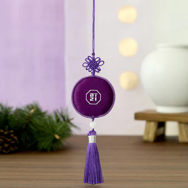 BT21 - Premium K-Edition Embroidered Tassel Keyring - Image 11