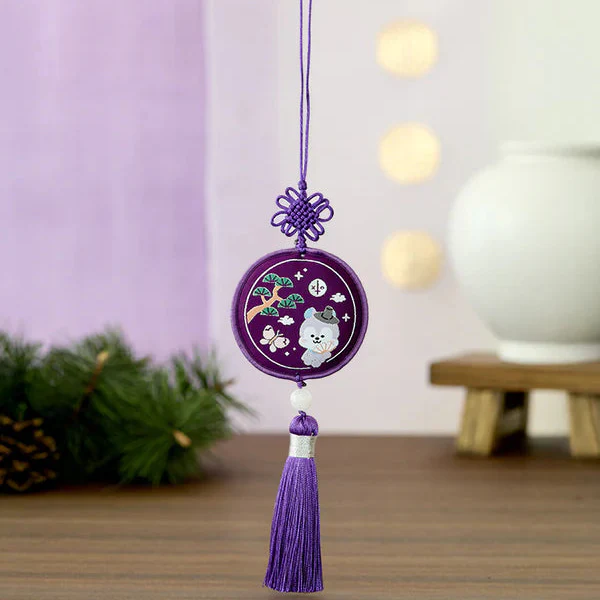 BT21 - Premium K-Edition Embroidered Tassel Keyring - Image 13