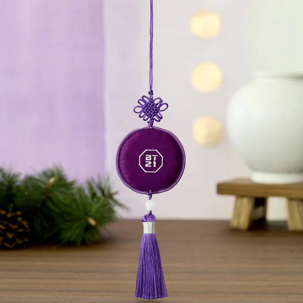 BT21 - Premium K-Edition Embroidered Tassel Keyring - Image 14