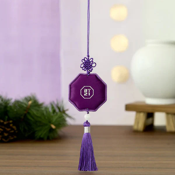 BT21 - Premium K-Edition Embroidered Tassel Keyring - Image 5