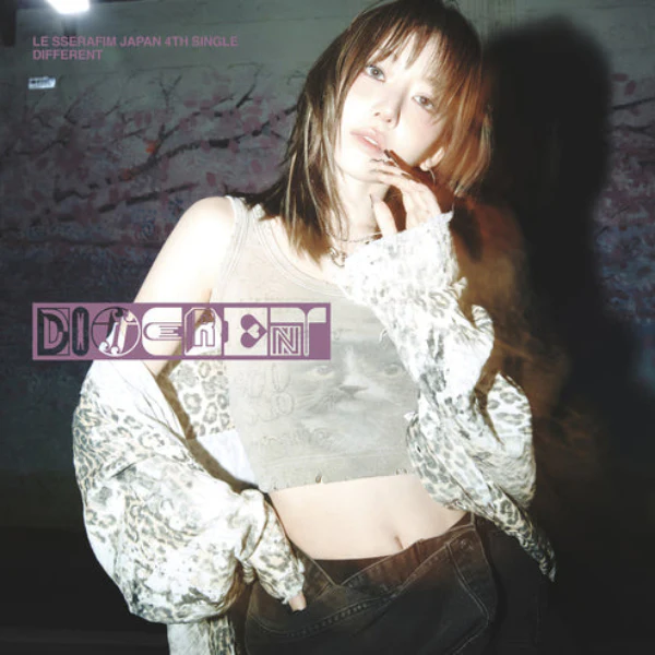 LE SSERAFIM - DIFFERENT [4th JP Single Album - Solo Jacket Edition] - Image 3