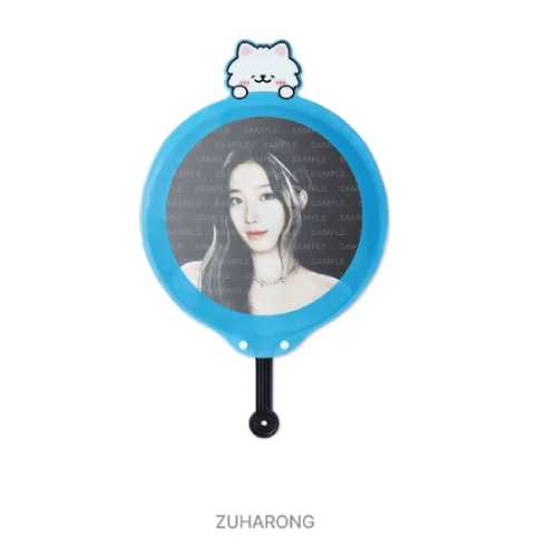 LE SSERAFIM - Image Picket Cover [EASY CRAZY HOT 2025 TOUR Official MD] - Image 5