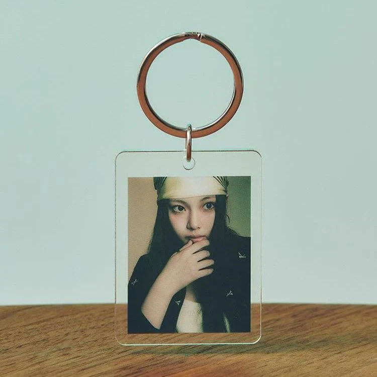 NewJeans - Acrylic Photo Keyring [How Sweet Official MD] - Image 6