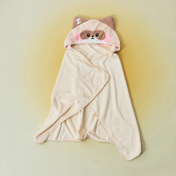 ZEROBASEONE - zeroni FLUFFY Wonderland Hooded Blanket - Image 9