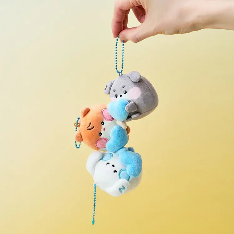 ZEROBASEONE - zeroni FLUFFY Wonderland Plush Magnet Keyring - Image 3